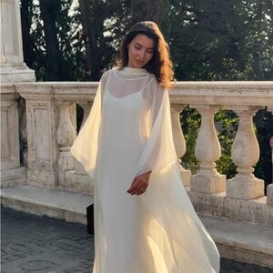 Elegant White Long Sleeve Dress